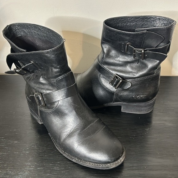 UGG Fletcher Black Leather Water-resistant Buckle Ankle Boots Women size 7 - Picture 5 of 16